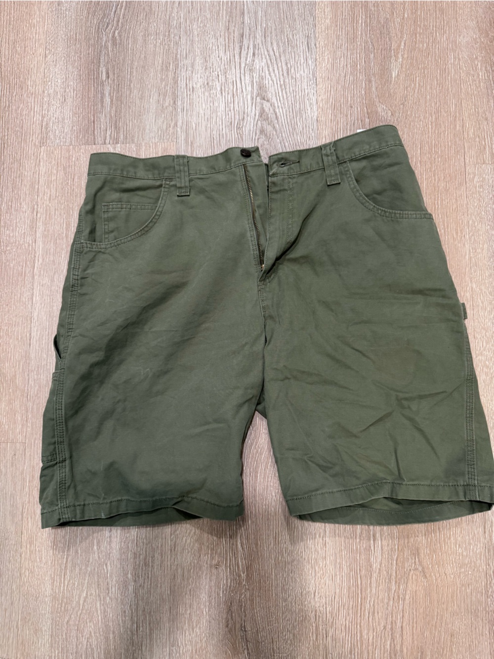 Wrangler Olive Cargo Shorts